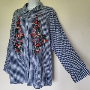 Ruff Hewn Gingham Blouse with Flower Appliques 3x